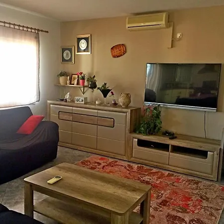 Ivana Tribunj (Sibenik-Knin)